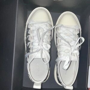 AMIRI WOMENS 9 MENS 7.5 White & Black Stars Court Low